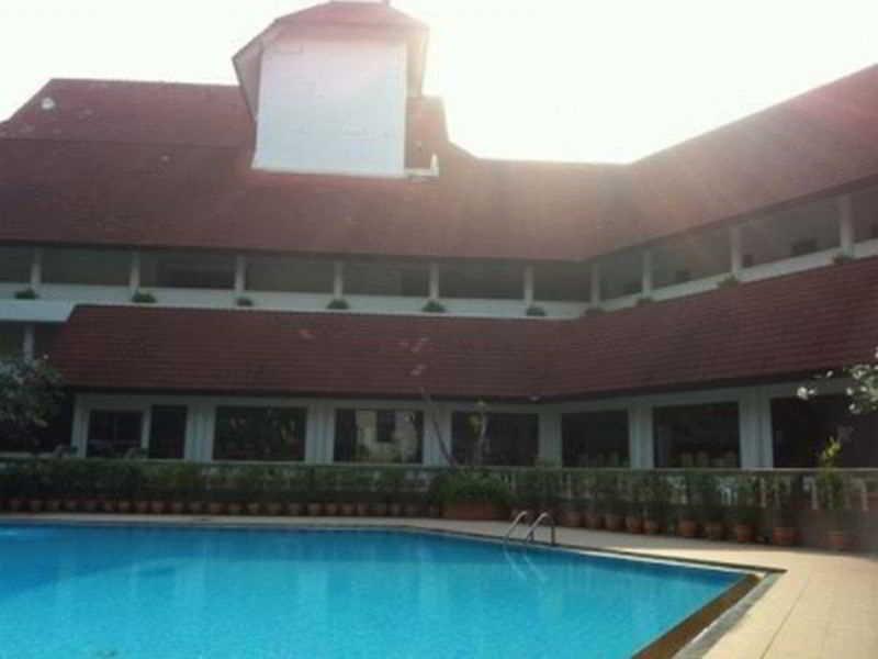 Pailyn Hotel Sukhothai Exterior photo